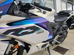 2025 Yamaha YZF-R3 White
