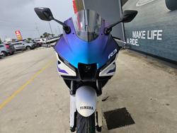 2025 Yamaha YZF-R3 White