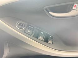 2013 Hyundai i30 Active GD SILVER
