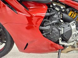 2024 DUCATI SUPERSPORT 950 S Red