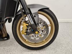 2010 Triumph STREET TRIPLE 675 grey