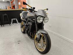 2010 Triumph STREET TRIPLE 675 grey