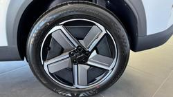 2025 Jaecoo J7 SHS Summit