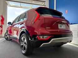 2022 Kia Niro Hybrid S