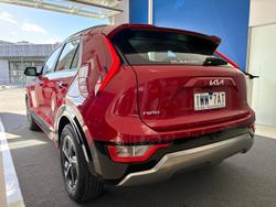 2022 Kia Niro Hybrid S