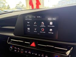 2022 Kia Niro Hybrid S