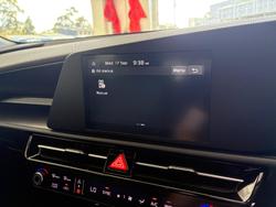 2022 Kia Niro Hybrid S