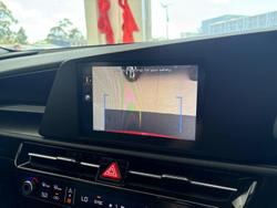 2022 Kia Niro Hybrid S