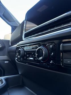 2025 Chevrolet Silverado 1500 ZR2 W/Tech Pack T1 MY24 4X4 Black