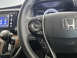 2020 Honda Odyssey VTi 5th Gen MY20 Platinum White