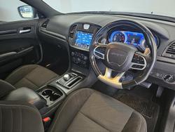 2021 Chrysler 300 SRT Core LX MY21 Velvet Red