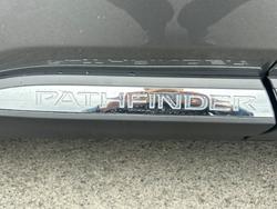 2023 Nissan
PATHFINDER TI-L