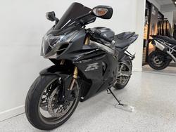 Suzuki 2011 SUZUKI 1000CC GSXR-1000L1 Black