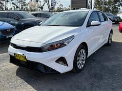 2024 KIA
CERATO S