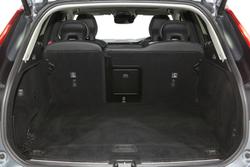 2021 Volvo
                XC60 D4 Inscription