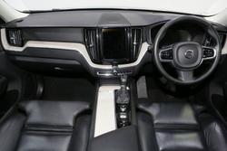 2021 Volvo
                XC60 D4 Inscription