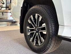 2022 Mitsubishi Pajero Sport Exceed