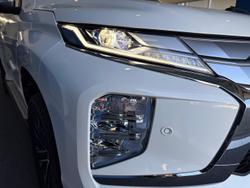 2022 Mitsubishi Pajero Sport Exceed