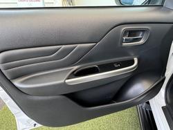 2023 Mitsubishi Triton Xtreme