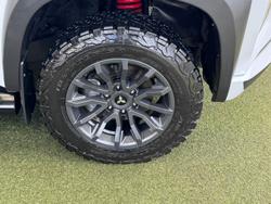2023 Mitsubishi Triton Xtreme