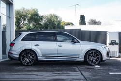 2025 Audi Q7 55 TFSI S line