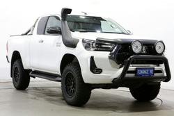2021 Toyota
Hilux SR5