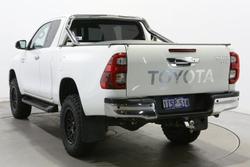 2021 Toyota
Hilux SR5