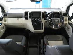 2020 Toyota Hiace Commuter GL