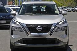 2025 Nissan
                X-TRAIL ST