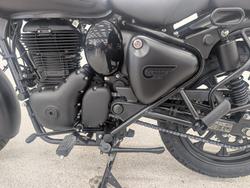 2025 Royal Enfield CLASSIC 350 DARK Black