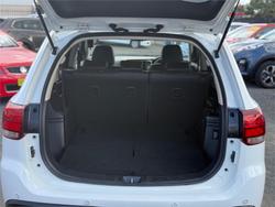 2019 MITSUBISHI
                OUTLANDER LS 7 SEAT (AWD)