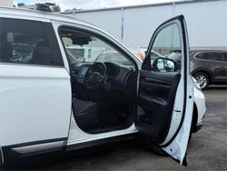 2019 MITSUBISHI
                OUTLANDER LS 7 SEAT (AWD)