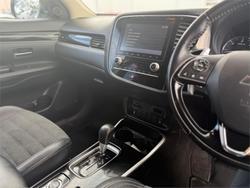 2019 MITSUBISHI
                OUTLANDER LS 7 SEAT (AWD)