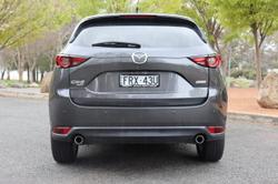 2017 Mazda
                CX-5 Akera