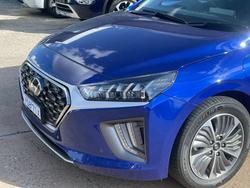 2021 Hyundai
IONIQ Plug-in Premium