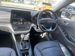 2021 Hyundai
IONIQ Plug-in Premium