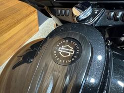 2017 Harley-davidson FLHXSE CVO STREET GLIDE Black