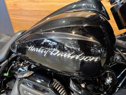2017 Harley-davidson FLHXSE CVO STREET GLIDE Black