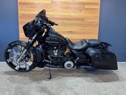 2017 Harley-davidson FLHXSE CVO STREET GLIDE Black
