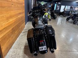 2017 Harley-davidson FLHXSE CVO STREET GLIDE Black