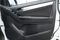 2018 Isuzu MU-X LS-M