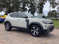 2025 Renault
                Duster Techno