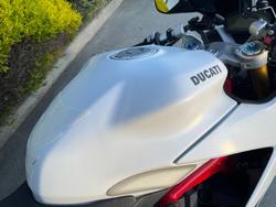 2018 DUCATI SUPERSPORT S White