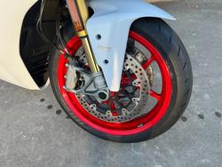 2018 DUCATI SUPERSPORT S White