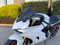 2018 DUCATI SUPERSPORT S White