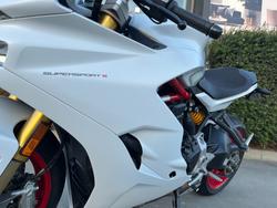 2018 DUCATI SUPERSPORT S White