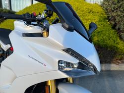 2018 DUCATI SUPERSPORT S White
