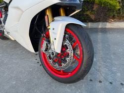 2018 DUCATI SUPERSPORT S White