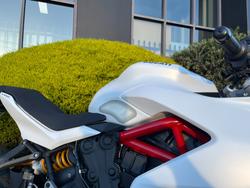 2018 DUCATI SUPERSPORT S White