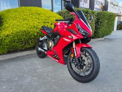 2019 Honda CB650R Red